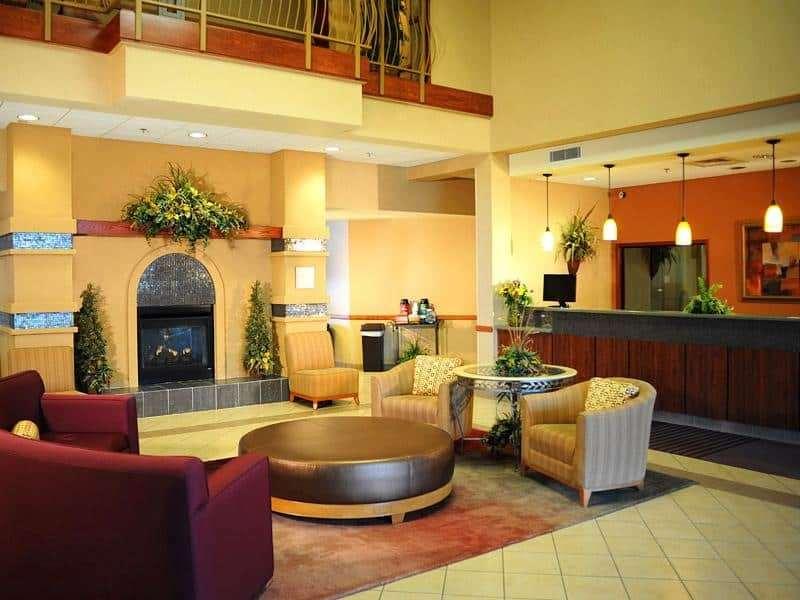 La Quinta By Wyndham Springfield Airport Plaza Hotel Beltér fotó