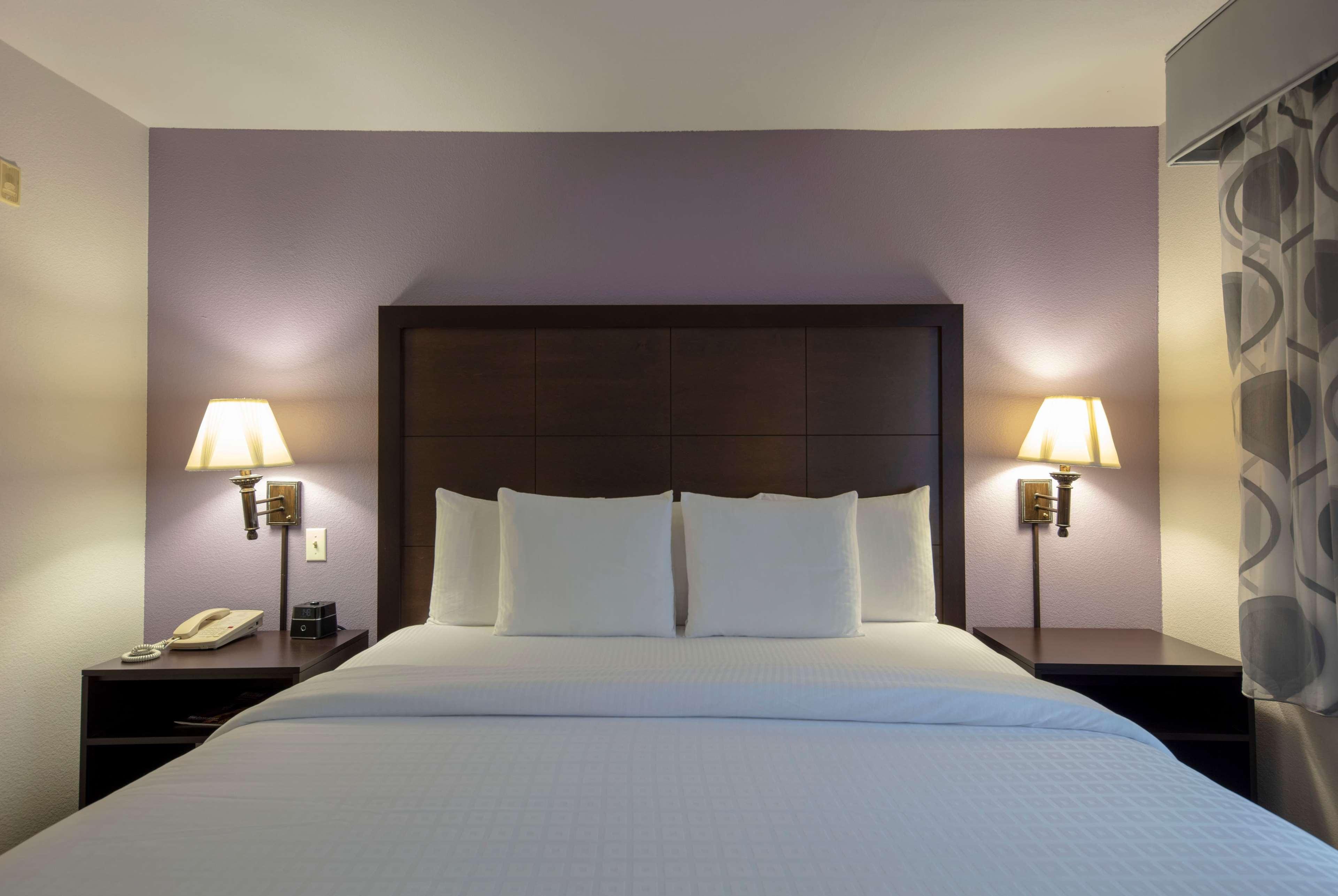 La Quinta By Wyndham Springfield Airport Plaza Hotel Kültér fotó