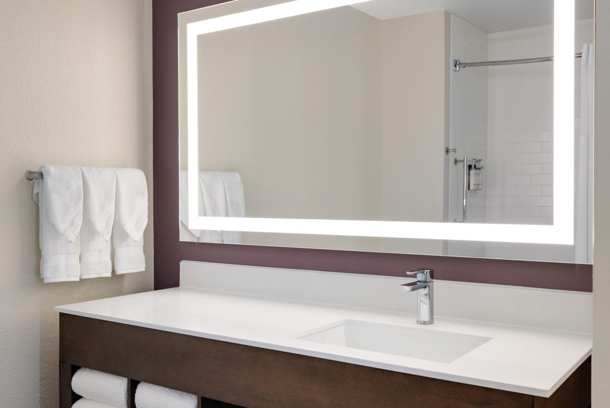 La Quinta By Wyndham Springfield Airport Plaza Hotel Kültér fotó