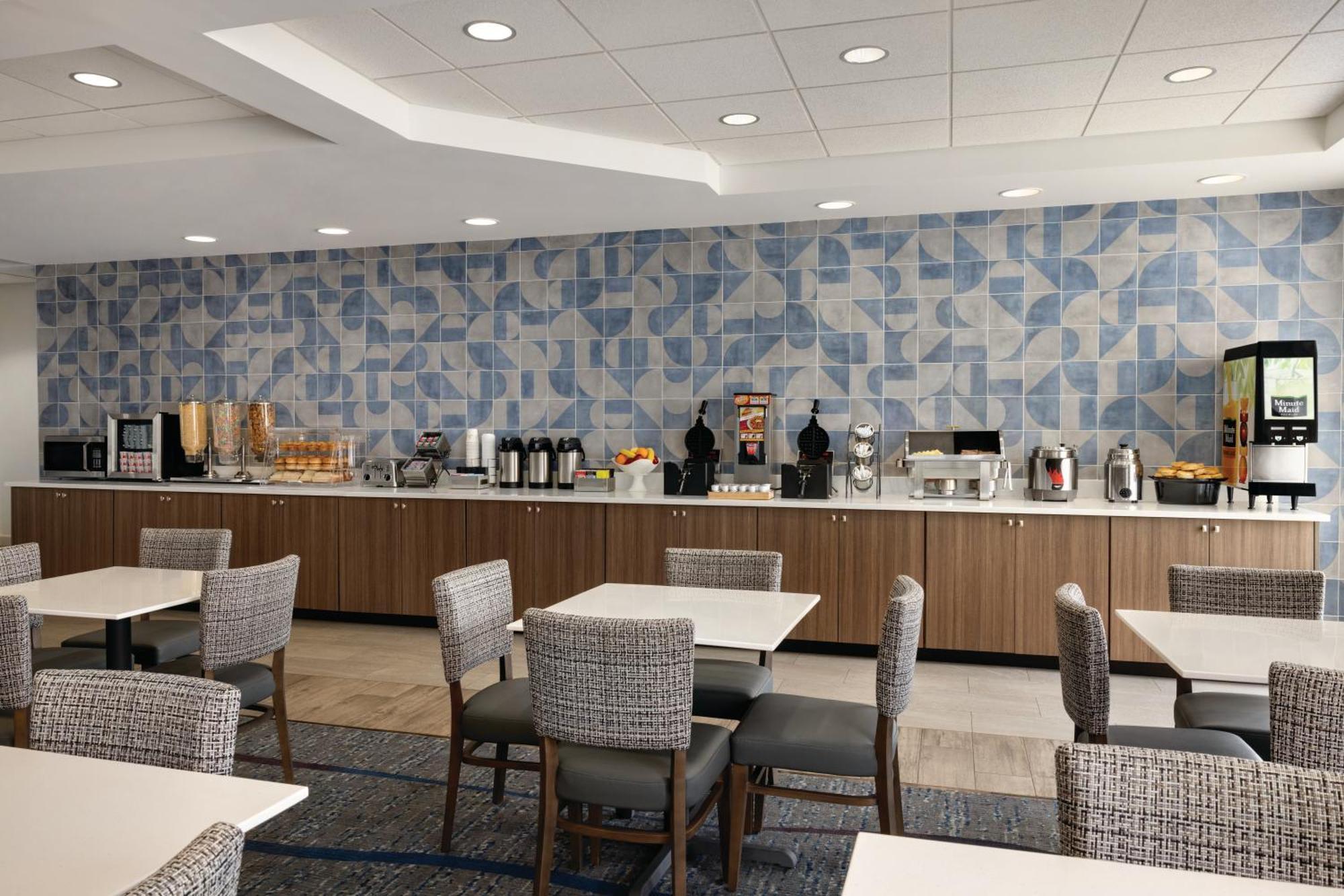 La Quinta By Wyndham Springfield Airport Plaza Hotel Kültér fotó