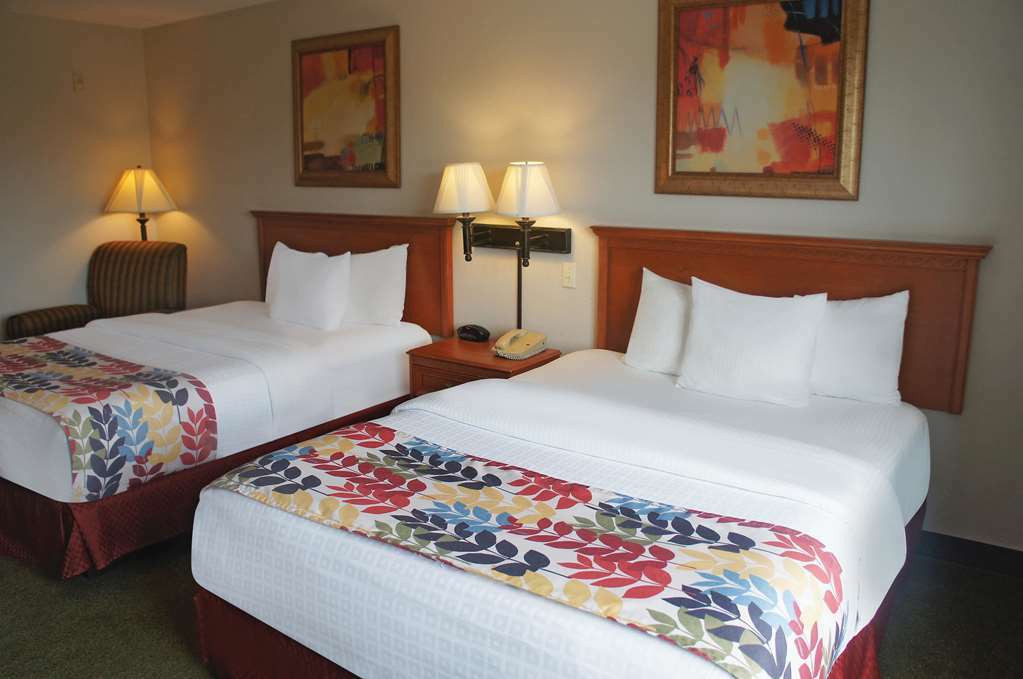 La Quinta By Wyndham Springfield Airport Plaza Hotel Szoba fotó