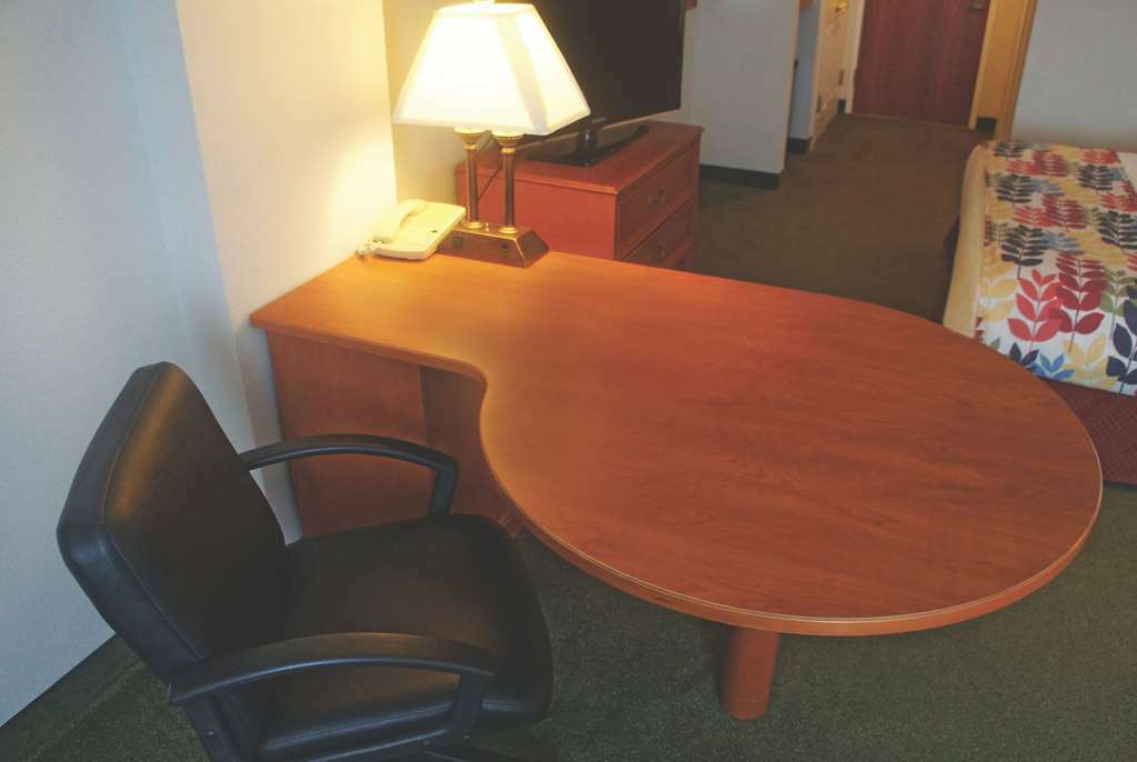 La Quinta By Wyndham Springfield Airport Plaza Hotel Szoba fotó